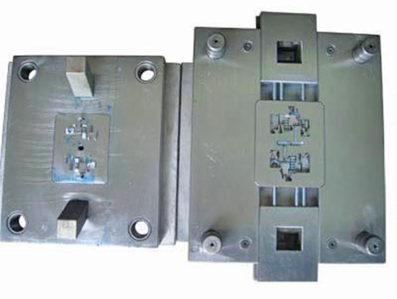 南召精密塑料模-01